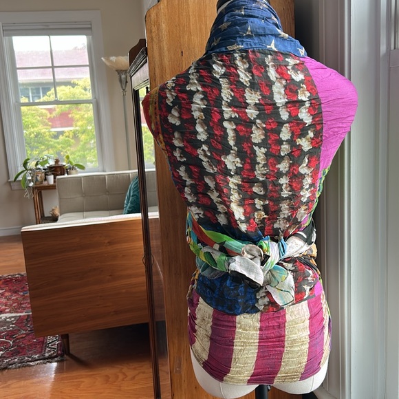 Cool Italian Scarf - Picture 8 of 11